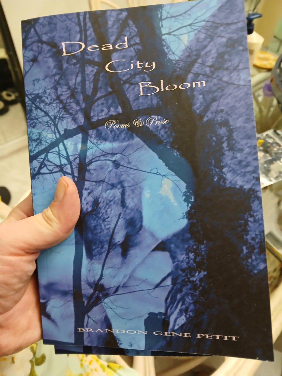 Brandon53230516's tweet photo. @suzan_frankkdp https://t.co/v4kJl8Dh6C < latest book on Amazon

https://t.co/tm8HcjjJVa < author site on Wordpress

https://t.co/8Wb812ZUS9 < online indie shop

#poetry #indieauthor #indieartist #shopindie #writerslift #poetrycomunity https://t.co/pZ43ceki5W