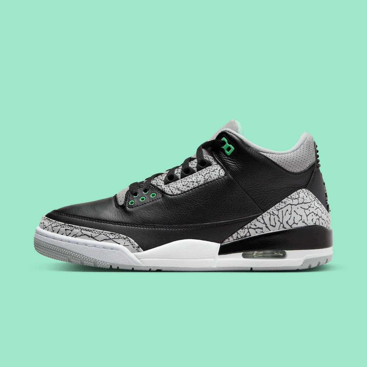 Sneaker Market RO tweet media