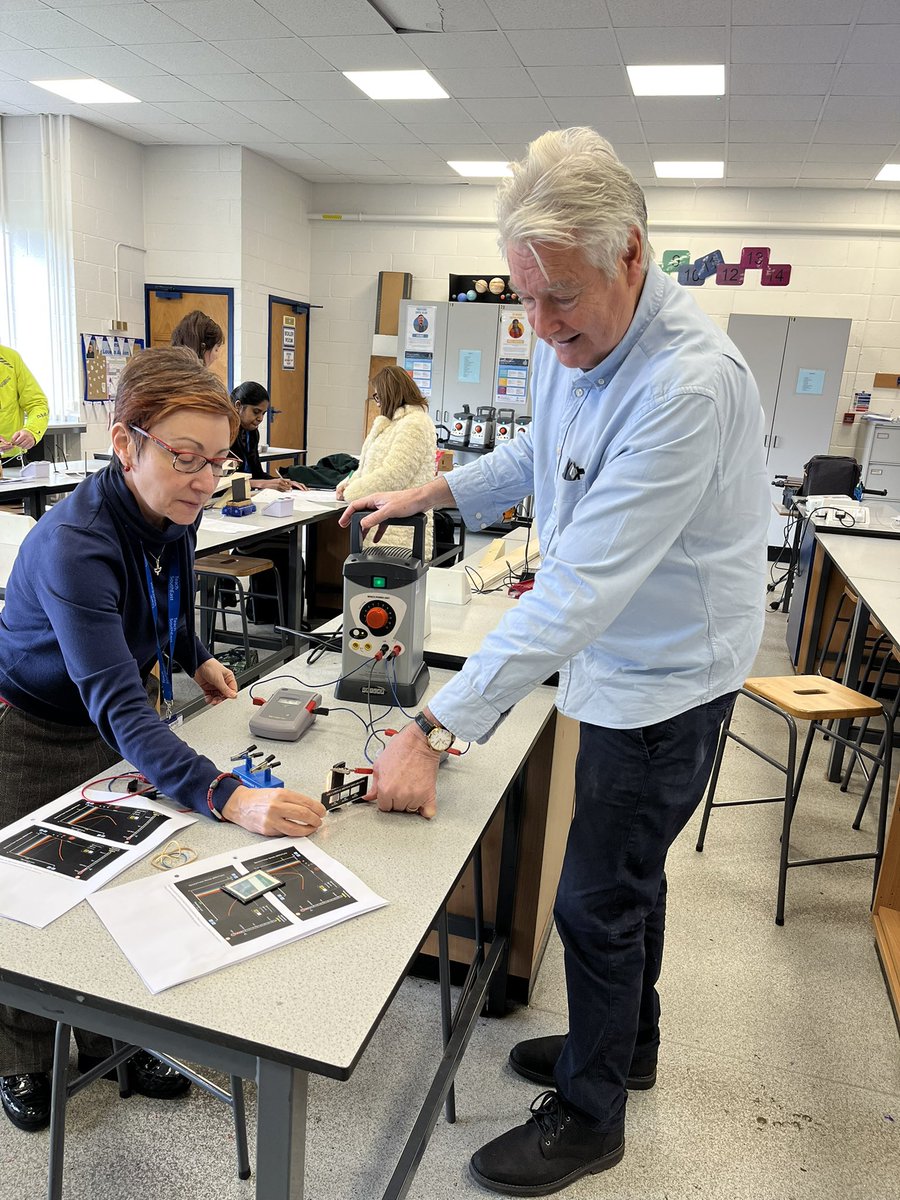 STHphysicsSKE tweet media