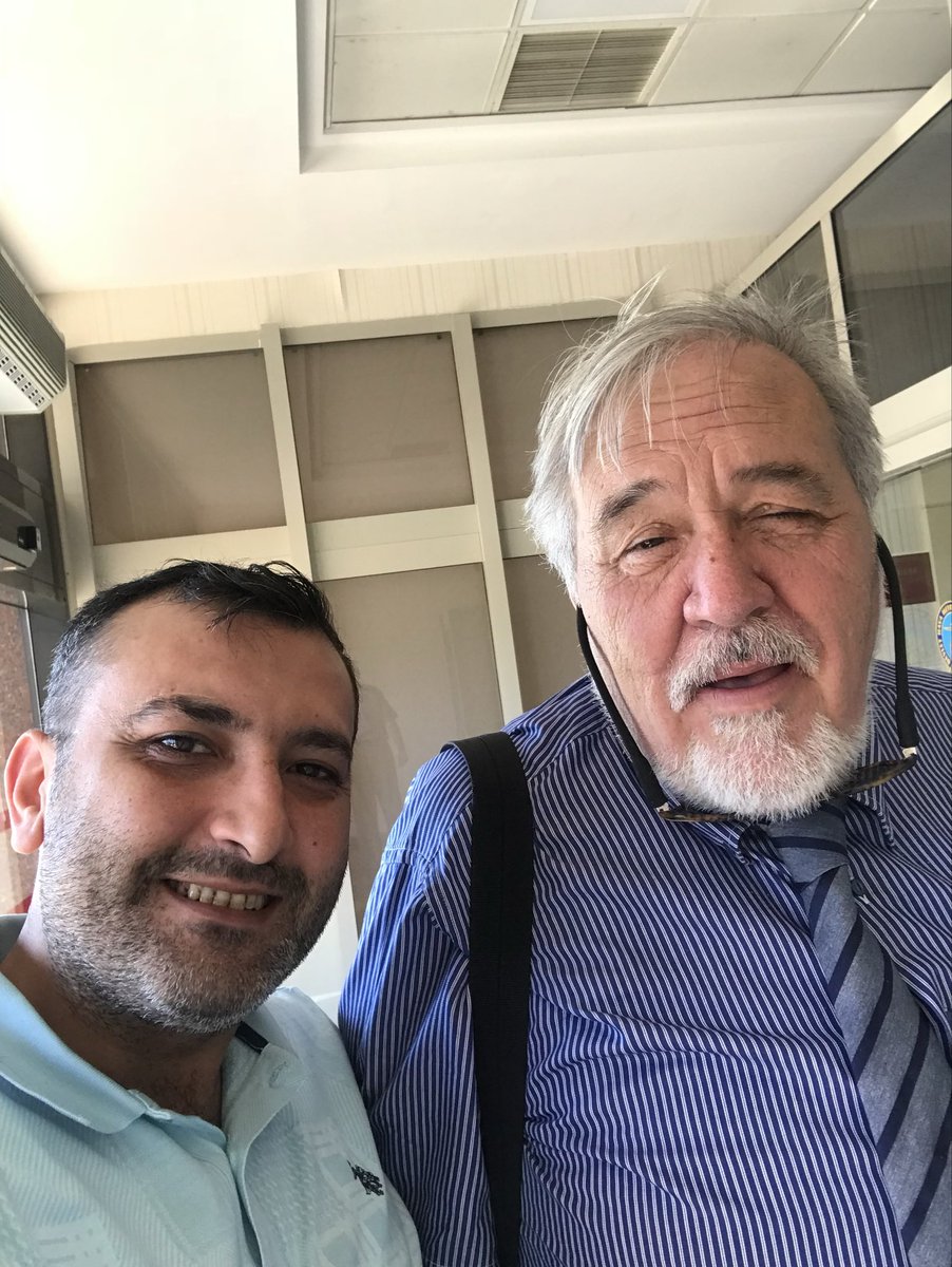 RAMAZANCHADZCAN's tweet photo. Bugün bir tarihçiyi değil, bir hafızayı kaybettik.
İlber Ortaylı; bilgisi, üslubu ve memlekete duyduğu sorumlulukla nesillere tarih bilinci kazandırdı.
Geride kitaplar, fikirler ve uyanmış zihinler bıraktı… #vefat 

Saygı ve minnetle… 🕯️📚 https://t.co/rhiZRx3KLr