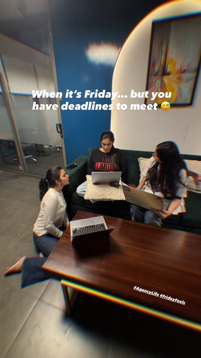 purplesketch_'s tweet photo. Weekend loading… after these deadlines.

#WorkLife #FridayFeels https://t.co/XkRa78ejHE