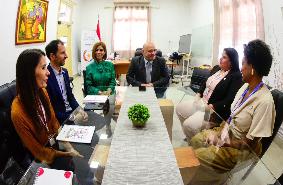 Salud y Cruz Roja fortalecen cooperación para impulsar la salud comunitaria y la atención materno-infantil

Autoridades regionales de la Federación Internacional de Sociedades de la Cruz Roja y de la Media Luna Roja (IFRC) destacan atención materno infantil del país.