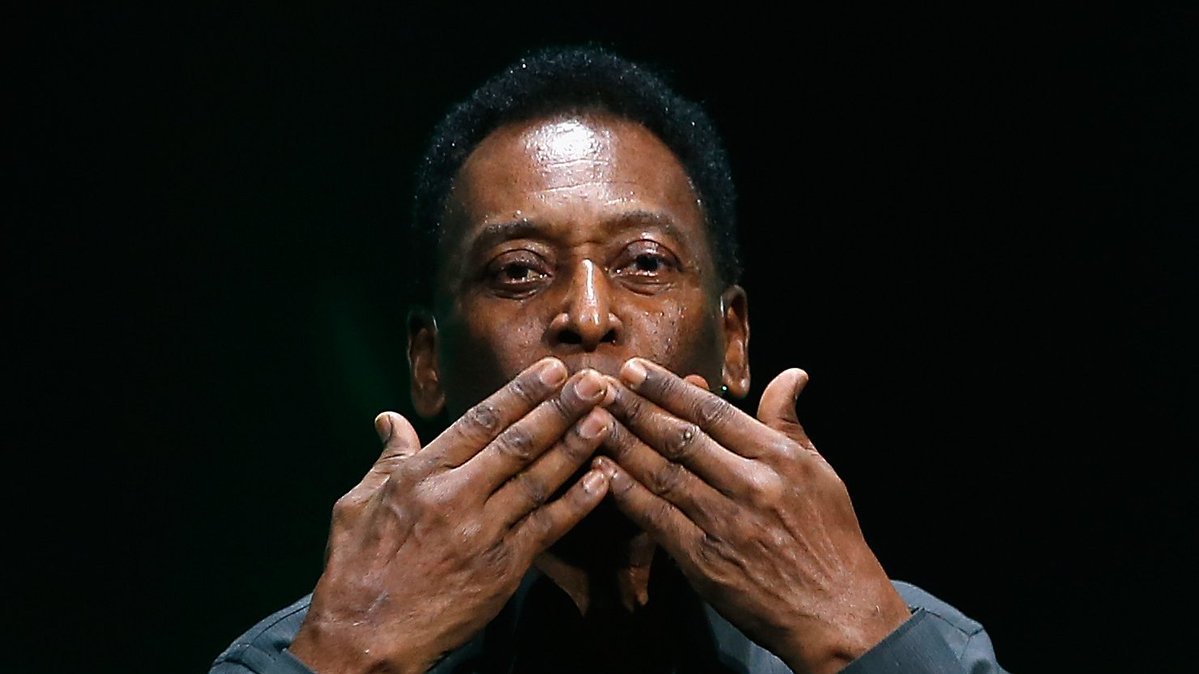 VSportsTM's tweet photo. "Hay un futbolista que si jugara hoy ganaría él solo todos los partidos 5-0. Es Pelé. No se puede comparar. Fue irrepetible. Lo digo con la seguridad de haber convivido con él un año. Yo era suplente suyo. Fue lo más grande que vi en mi vida".

✍️César Luis Menotti. https://t.co/Brs1AZmoLi