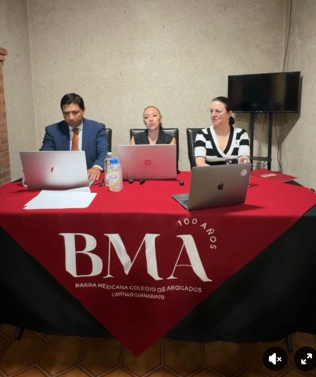 BmaGuanajuato's tweet photo. 🔈 Conferencia “Feminicidio” 
Agradecemos a la la Maestra Yolanda Frausto González, Jueza de Oralidad Penal de la Segunda Región del Estado por su excelente ponencia y a los que nos acompañaron de forma presencial y virtual.

👉Te esperamos en el próximo  #juevesdejueces https://t.co/6yz0F6w7ya