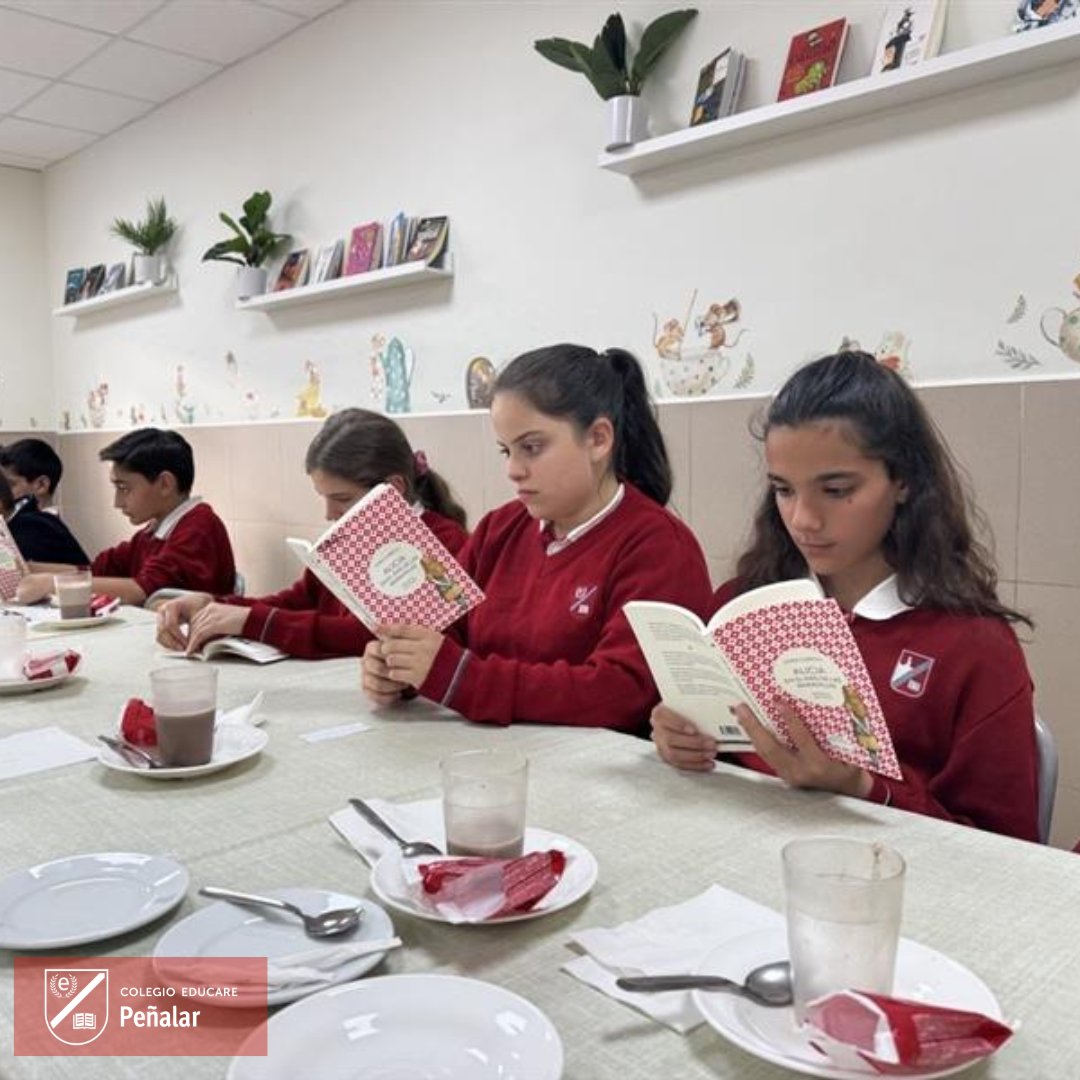 📚✨ Los alumnos de 6º han terminado la semana con un desayuno literario comentando Alicia en el País de las Maravillas. Un mundo de locos donde, además de disfrutar de la lectura, ¡hemos aprendido mucho vocabulario! ☕📖🐇
#Educare#FormamosPersonas