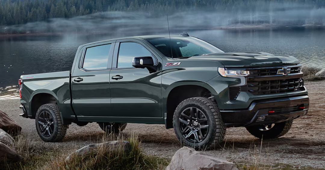 JimCookChevy's tweet photo. Power that commands attention. Silverado is ready for any challenge. 💪🔥 https://t.co/Sh7YMxvylv