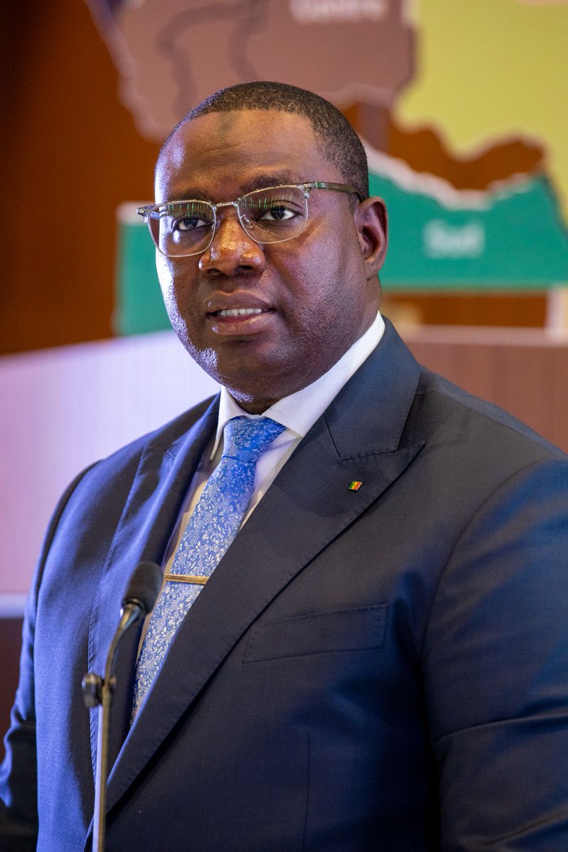 FofanaBala's tweet photo. Mes cher(e)s ami(e)s,

Sous l’impulsion de Son Excellence Monsieur le Président de la République, Bassirou Diomaye Diakhar Faye, et conformément aux orientations de Monsieur le Premier Ministre, Ousmane Sonko, c’est avec une immense fierté et un profond sens de responsabilité https://t.co/He2PesBOmA