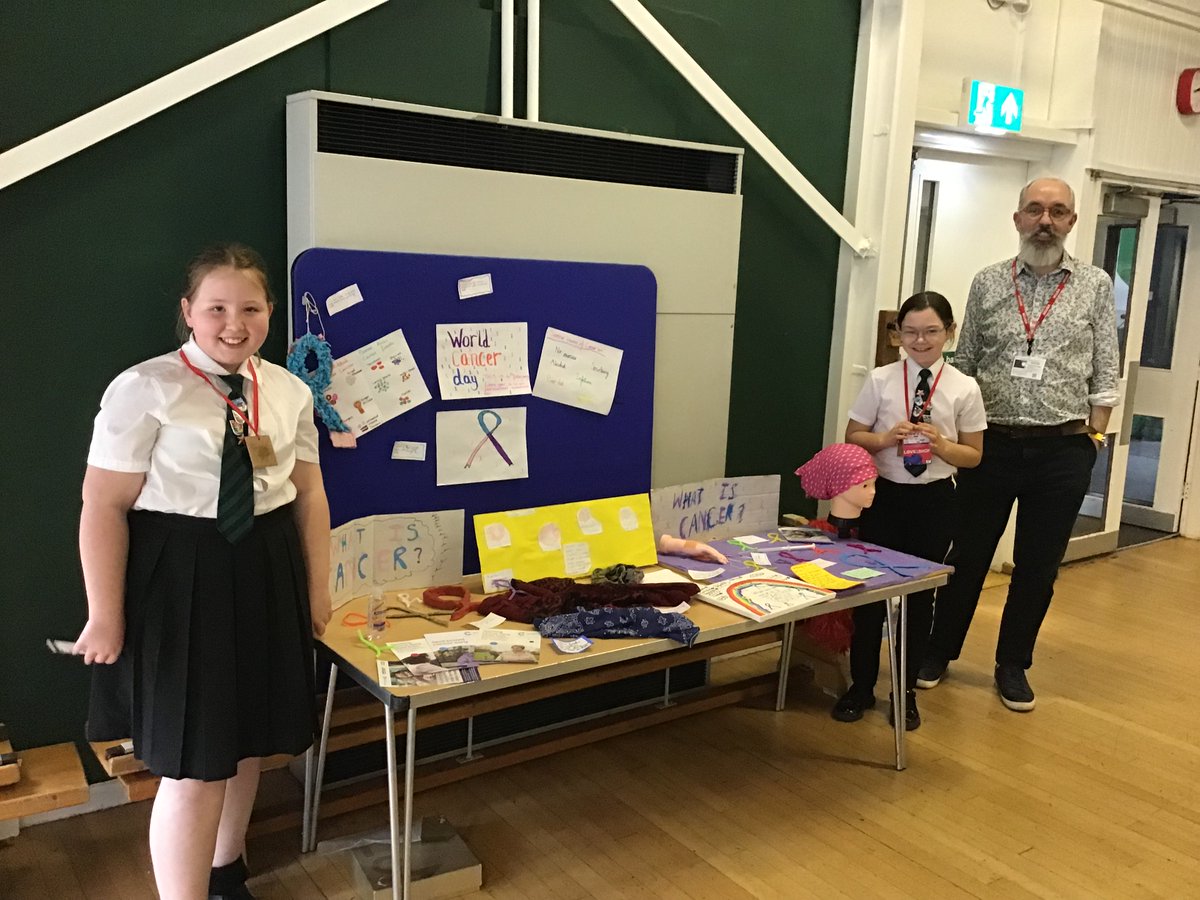NorthfieldSch's tweet photo. A fantastic science fair from our fabulous Y5 pupils today, to finish off a great science week in school. The dedication, creativity, teamwork and effort that has gone into preparing for today was clear to see! #sciencefair #scienceweek #curiosity #whatsyourquestion https://t.co/yNIzfff8mu