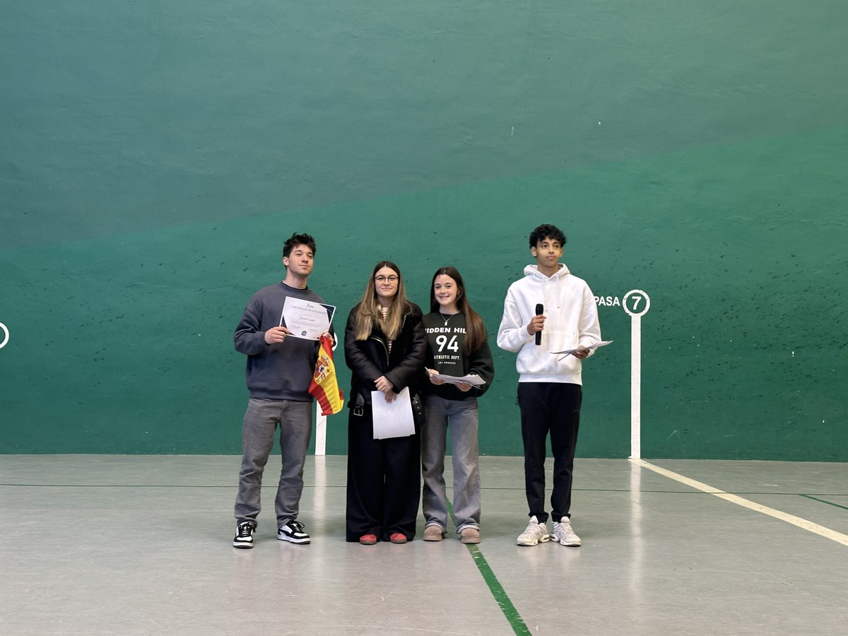 IES ADAJA tweet media