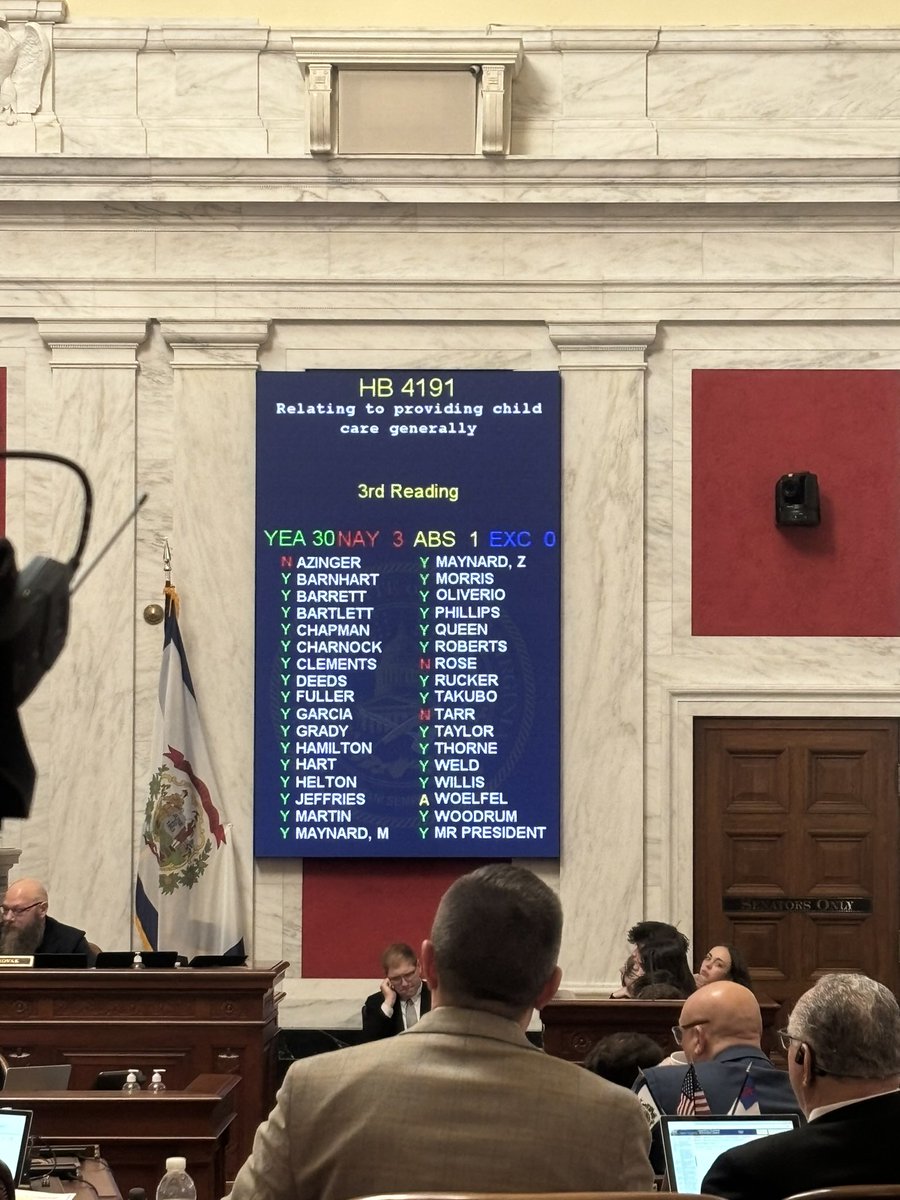 Amelia Knisely tweet media