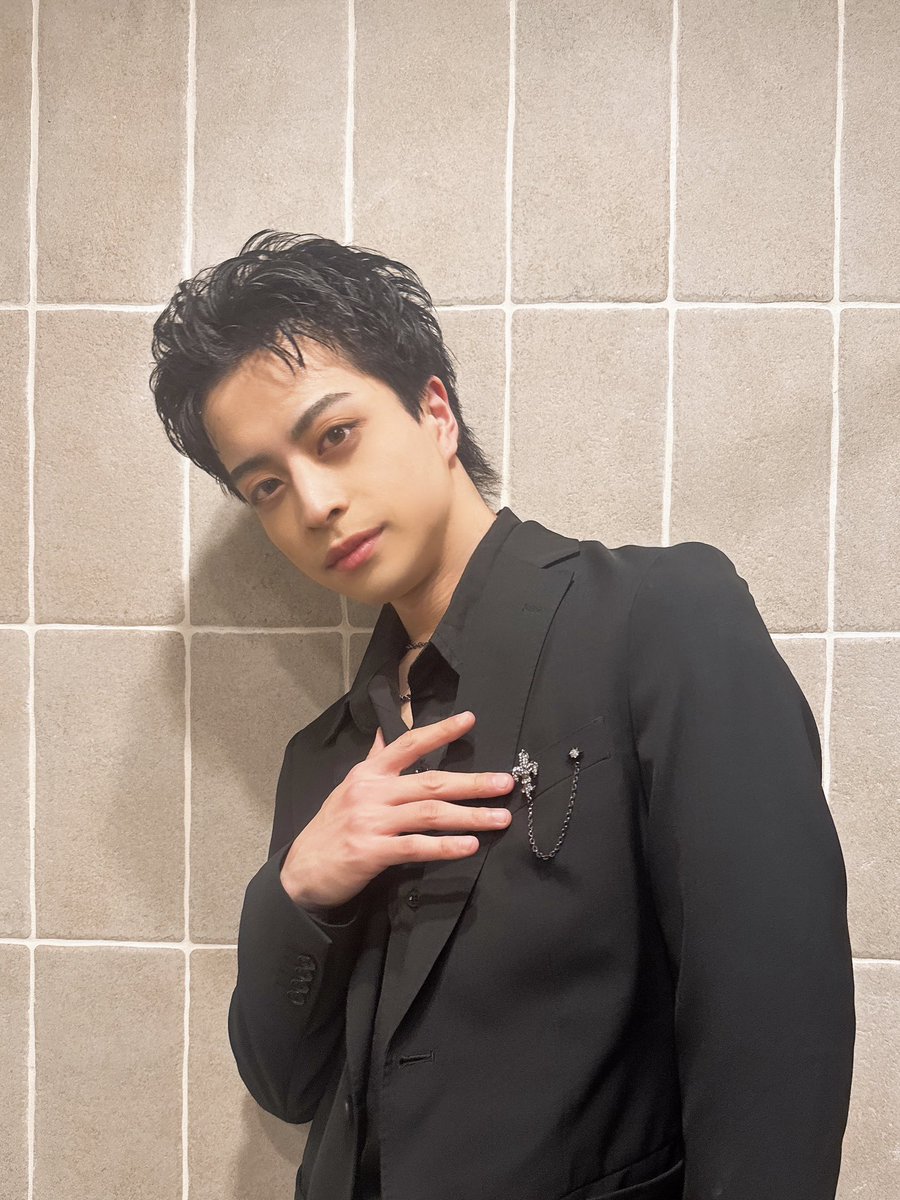 寺島レオン tweet media