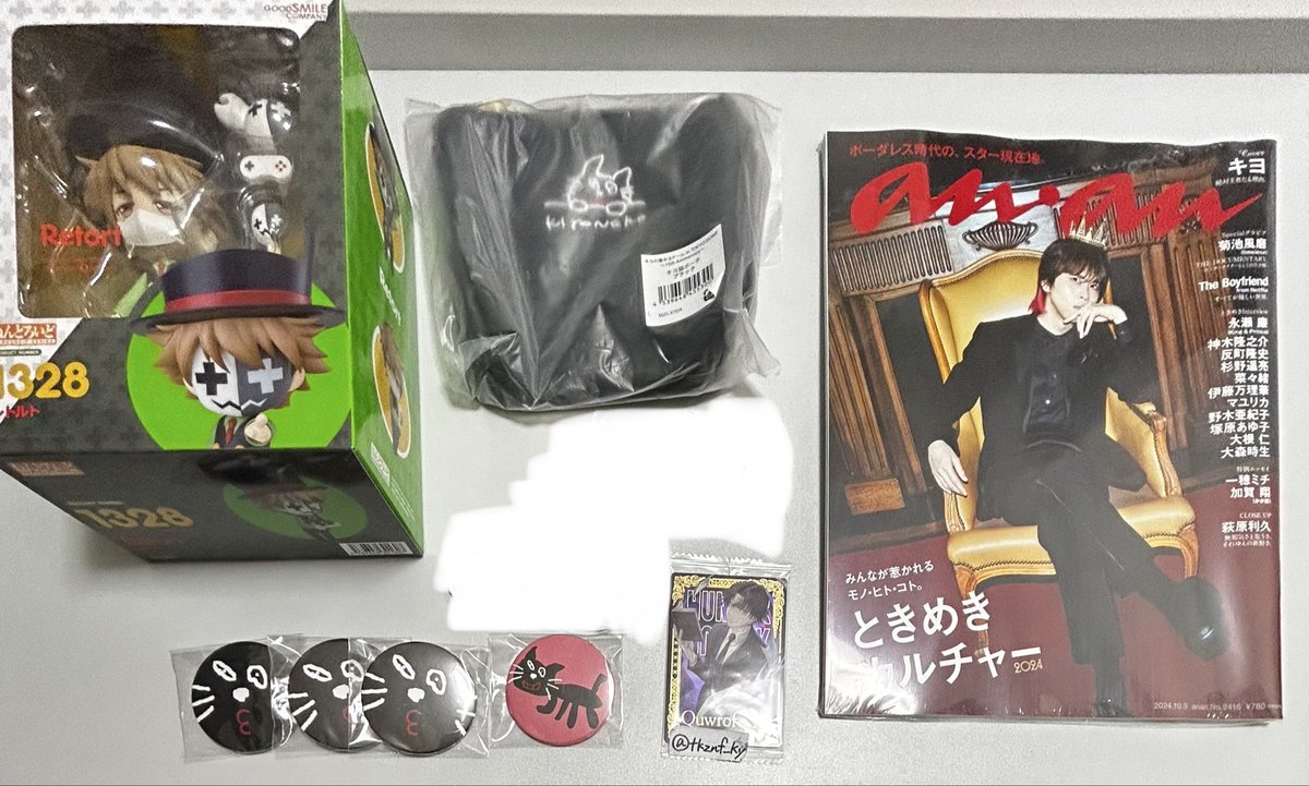tkznf_ky's tweet photo. キヨ レトルト 牛沢 ガッチマン レトセトラ TOP4 譲渡 交換 買取

求 画像内全てで38000円（送料込）
譲 画像のもの

・交換はキャンパスボードの異物混入or縦シクレorキヨ猫ヘアクリップ
・バラ売りも可能
・基本定価＋送料(画像2は抱き合わせ有)
・缶バは画像1のレトコロ1点抱き合わせ https://t.co/naQkkwoyku