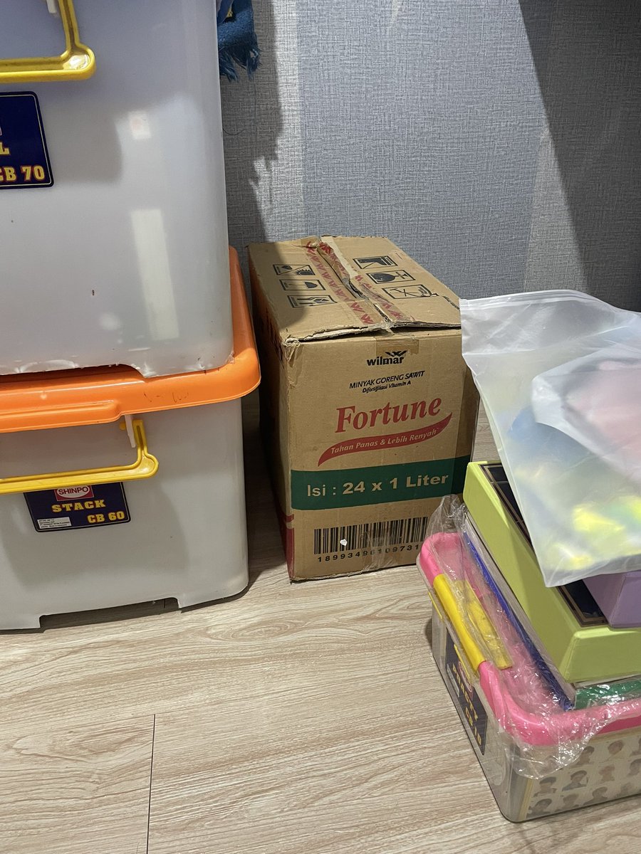 ada ga sih yang masih cari album nct? exo? mau sell nihhh😭🧌 mostly era 2018-2022😞🫰🏻 

tanya dan tawar aja pls yg penting kejual🥹 

#wts #exo #nct #sell