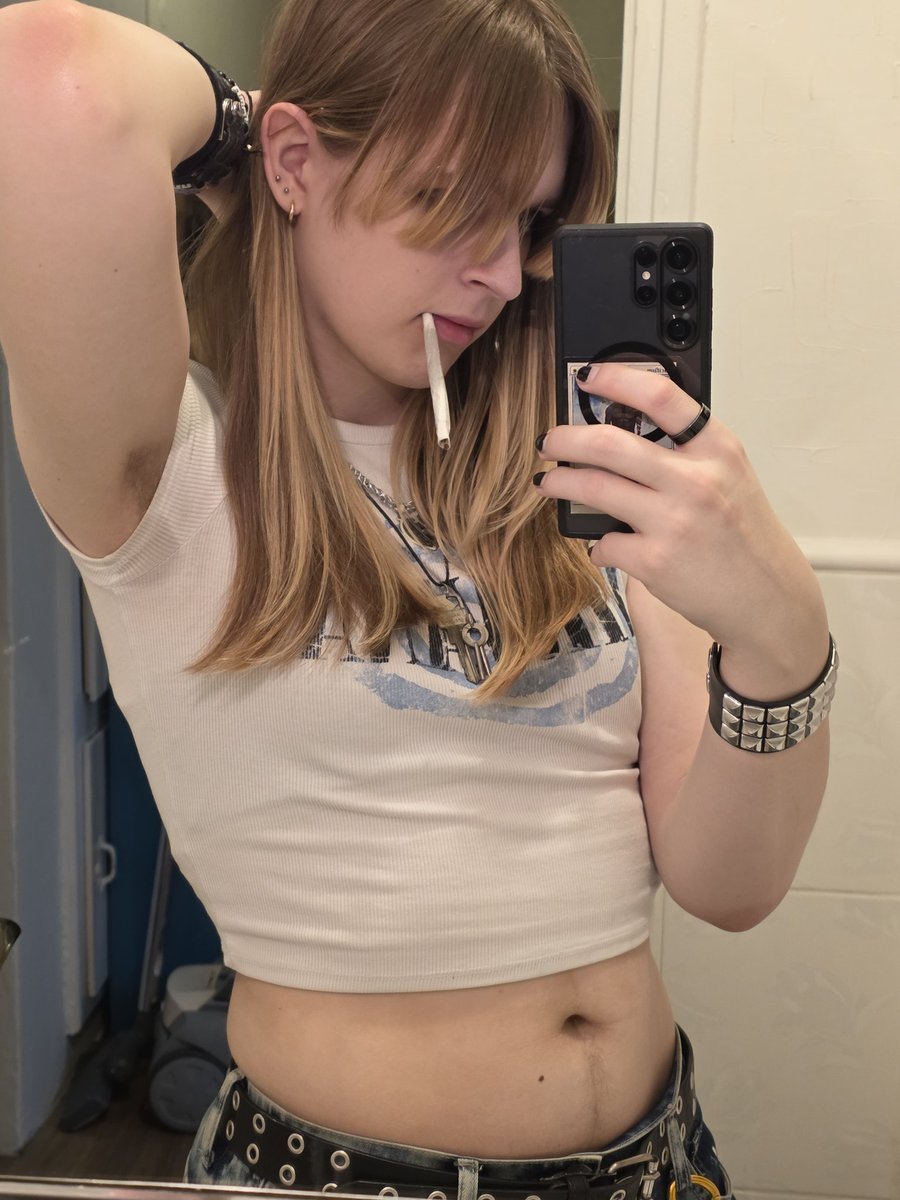 Heard you like musky, tall, big bro coded dykes