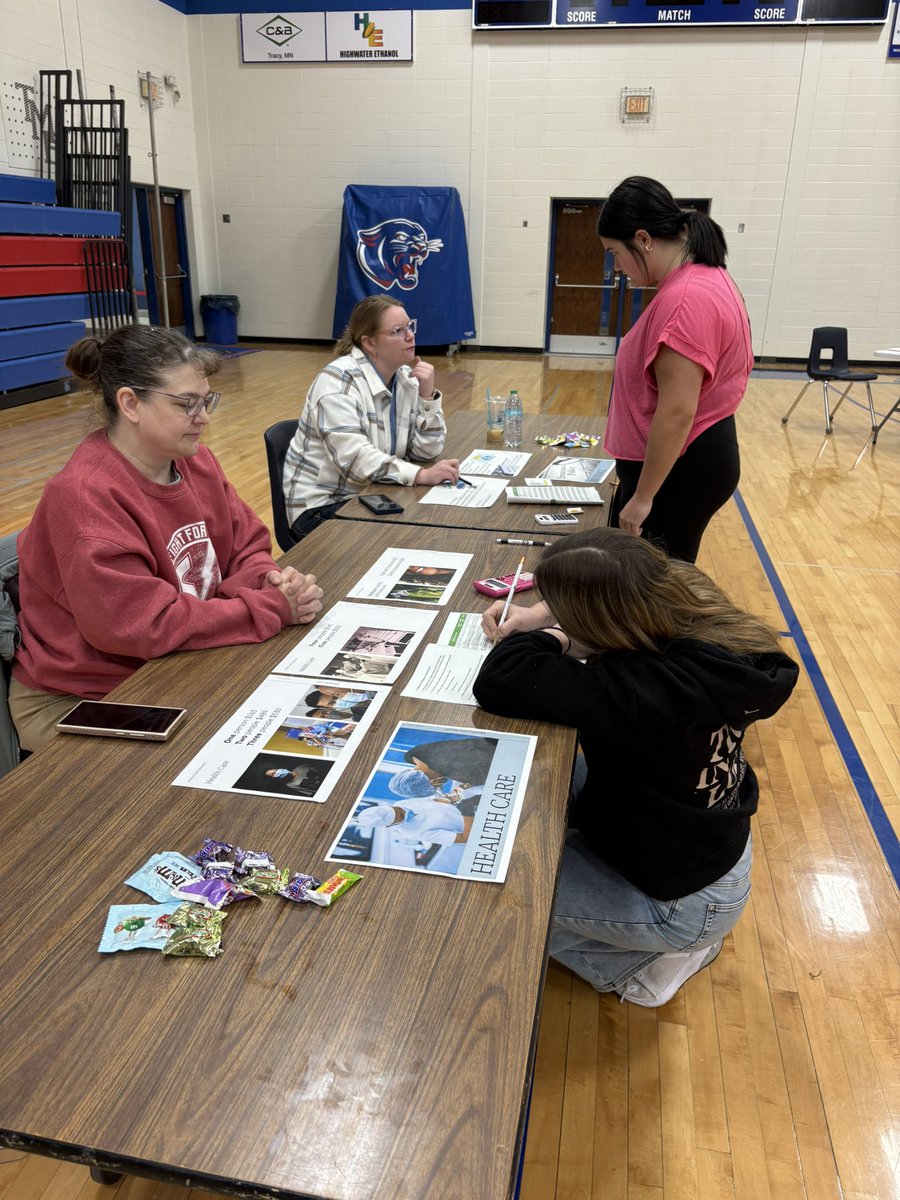 TMBPantherActivities tweet media