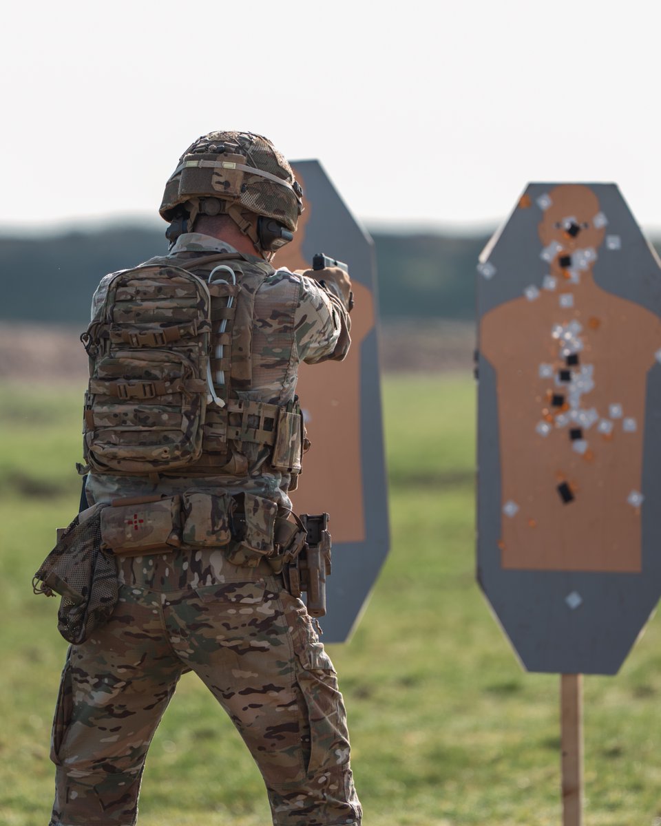 RoyalGIBRegt's tweet photo. Exercise Jebel Tarik live ranges ended with G Company completing ACMT and LFTT to sharpen infantry skills.
#MilitaryTraining #InfantrySkills #ACMT #LFTT #GCompany #LiveRanges #TacticalTraining https://t.co/HW0vBm5xj9