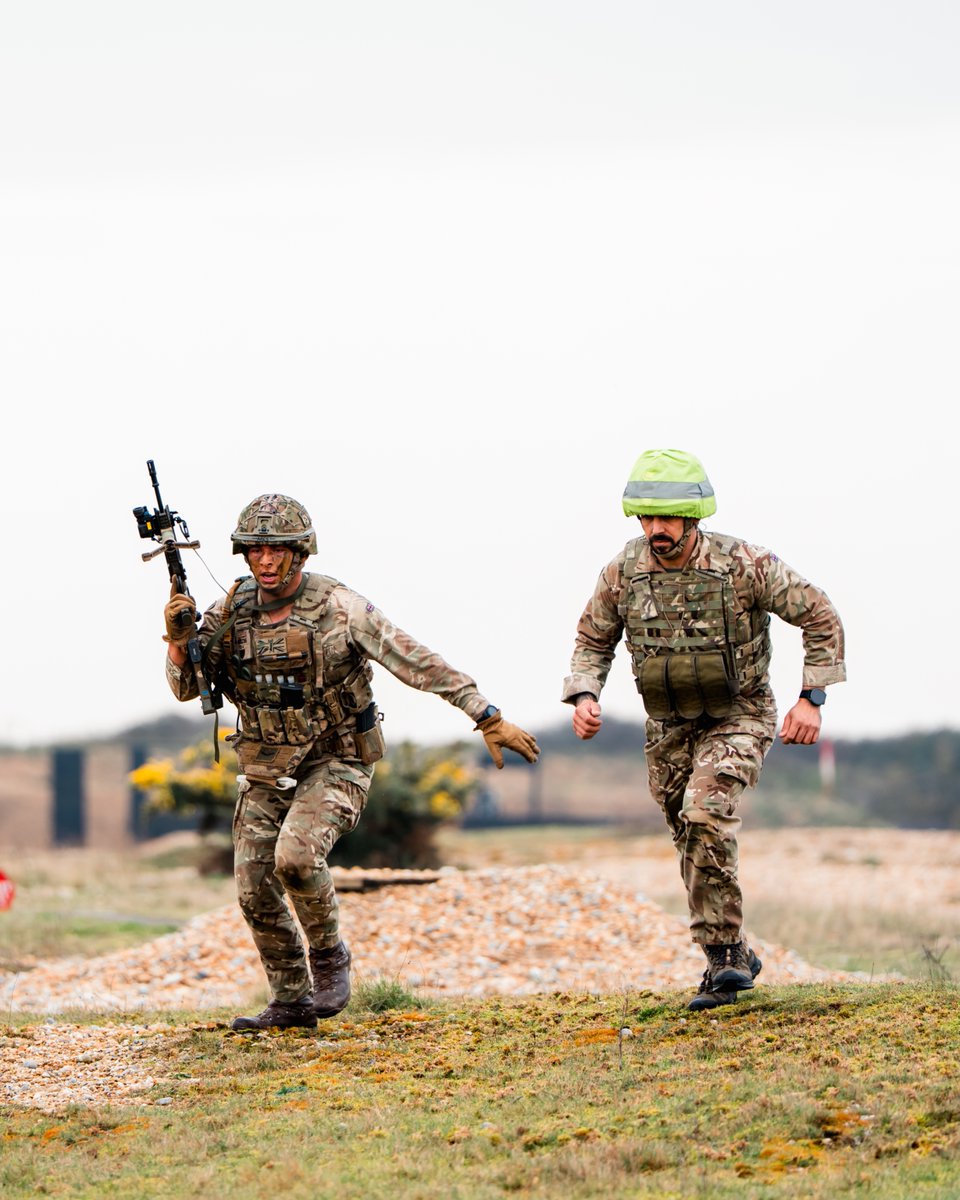RoyalGIBRegt's tweet photo. Exercise Jebel Tarik live ranges ended with G Company completing ACMT and LFTT to sharpen infantry skills.
#MilitaryTraining #InfantrySkills #ACMT #LFTT #GCompany #LiveRanges #TacticalTraining https://t.co/HW0vBm5xj9