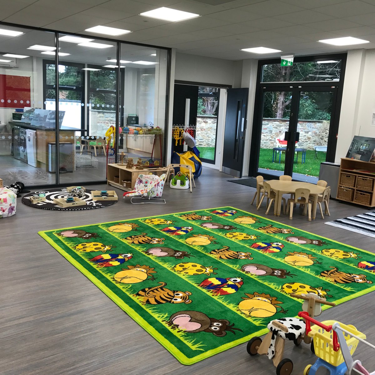 SpringfieldMod's tweet photo. Schools and nurseries are constantly adapting. More pupils, new curriculum needs and changing space requirements all place pressure on existing buildings.

Modular construction offers a practical way to respond. Find out more at https://t.co/d8OgW906Fj

#Expansion https://t.co/htB7Odxb8G