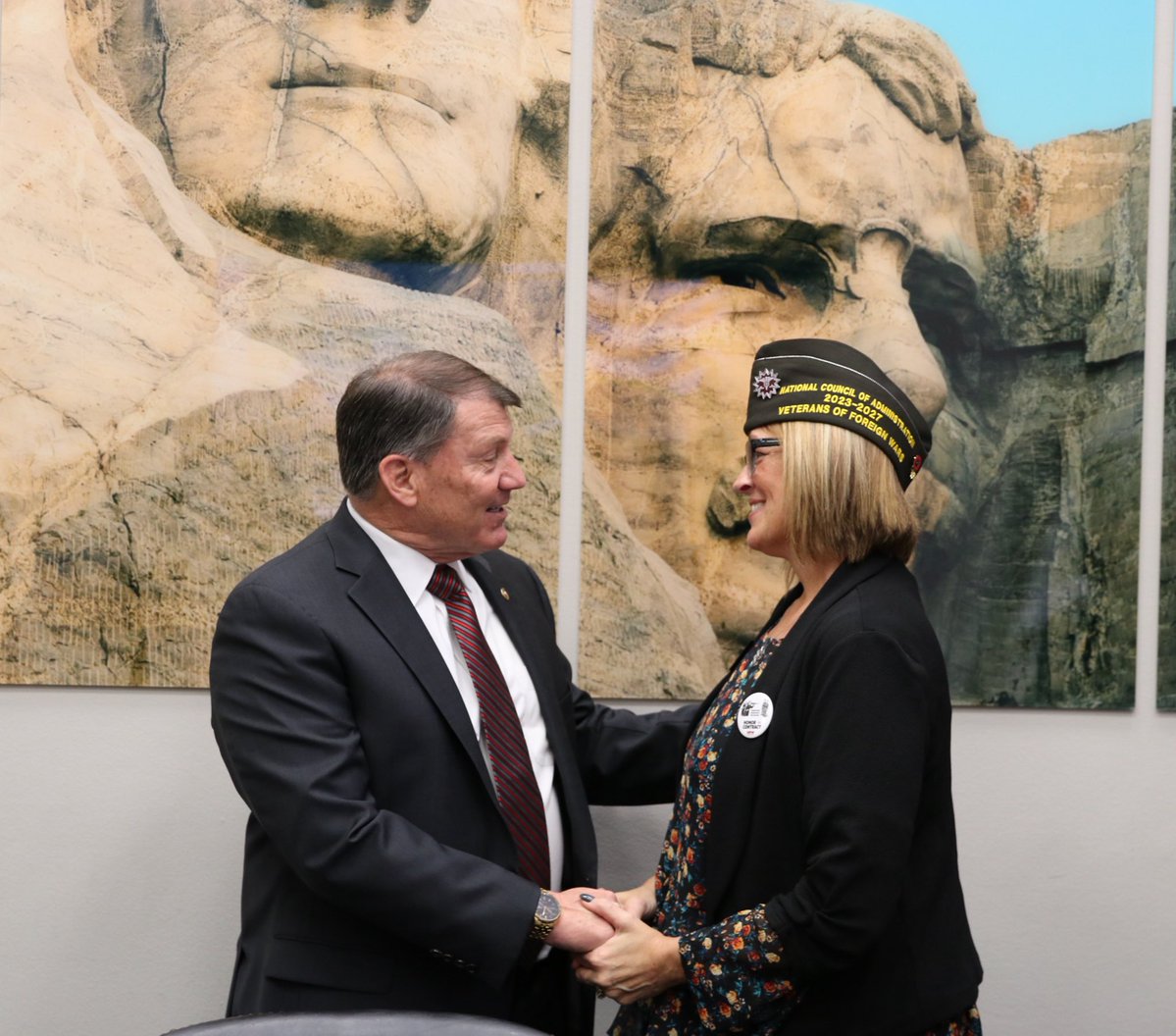 Senator Mike Rounds tweet media