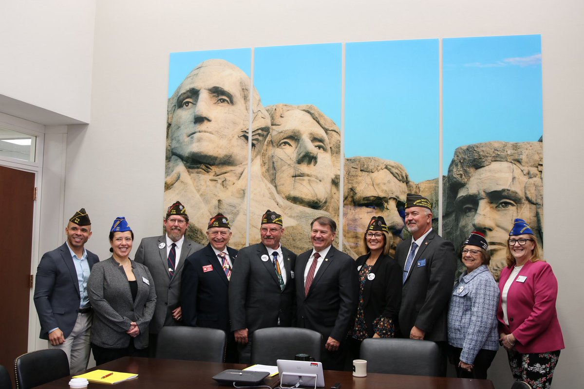 Senator Mike Rounds tweet media