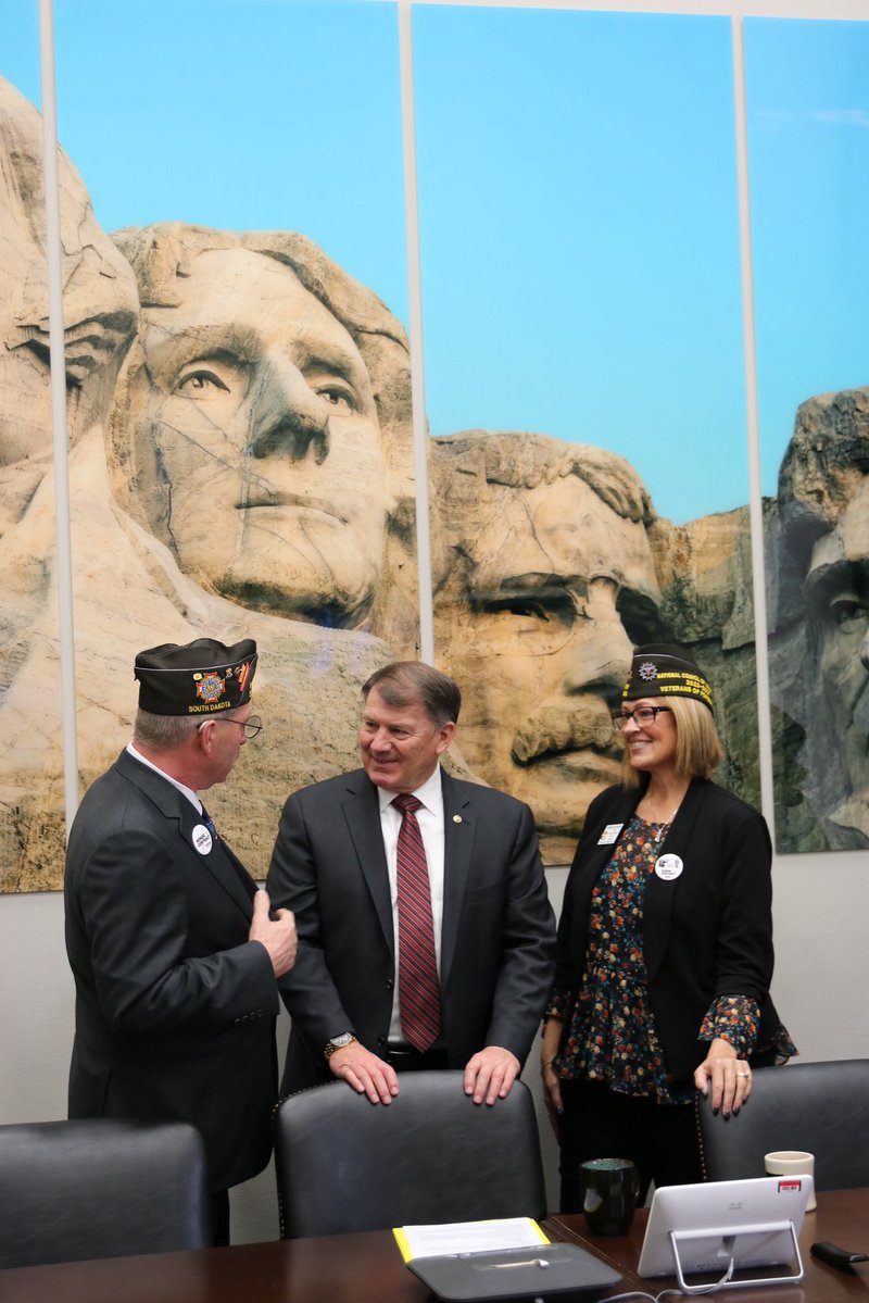 Senator Mike Rounds tweet media