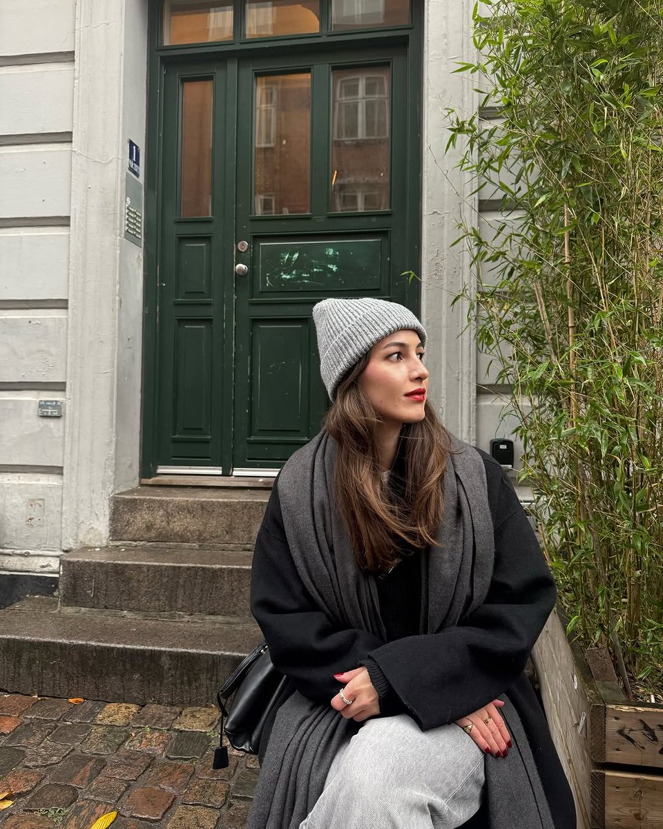 Mina taylor tweet media