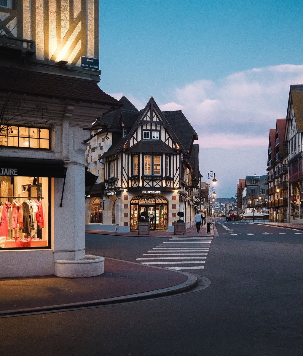 Deauville tweet media