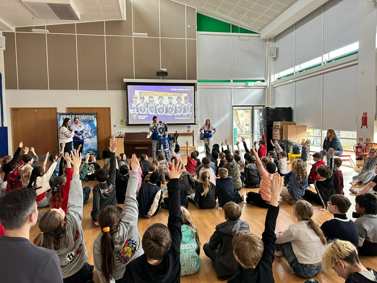 Poole Pirates Speedway tweet media