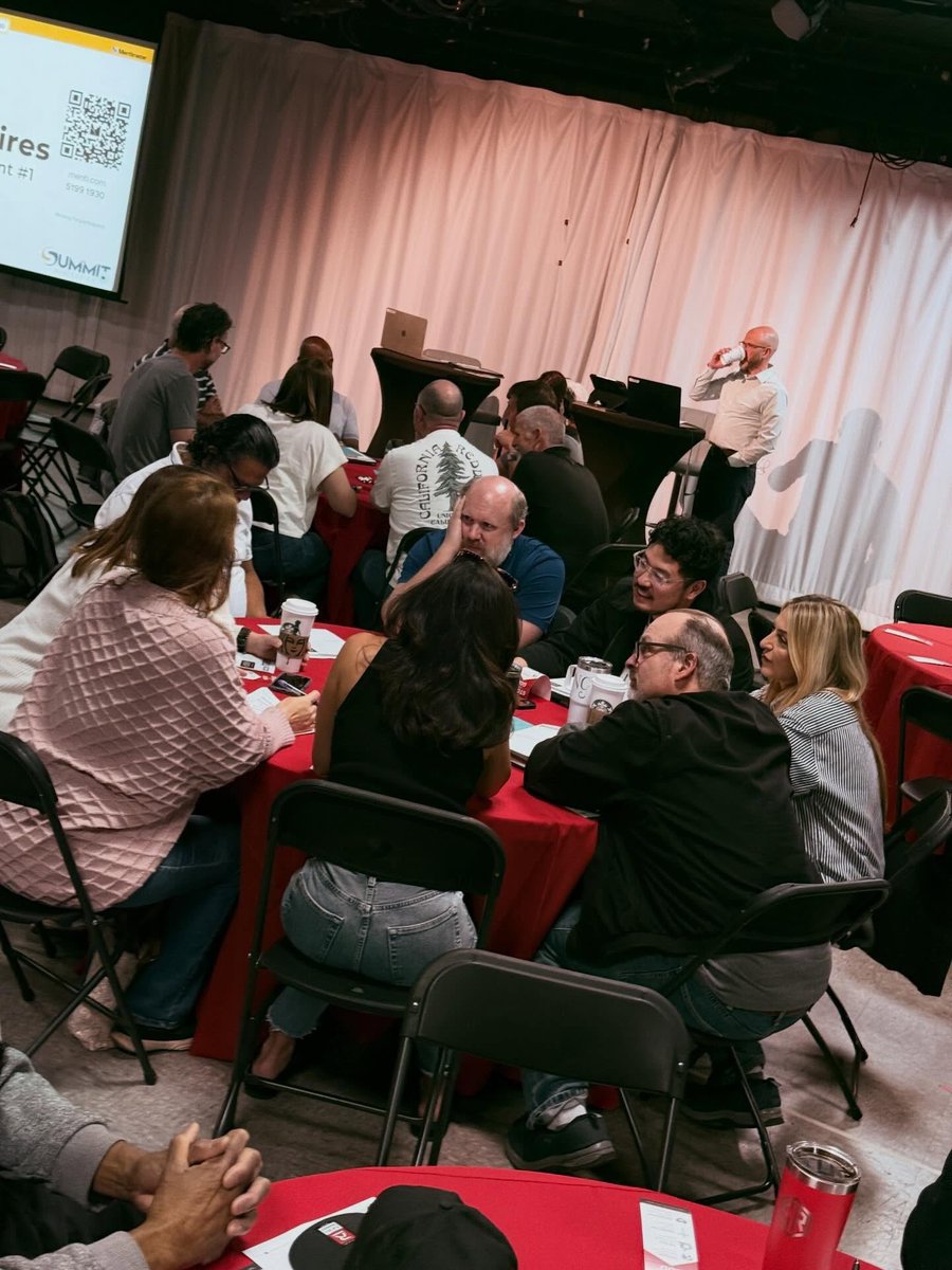 Village Christian School tweet media