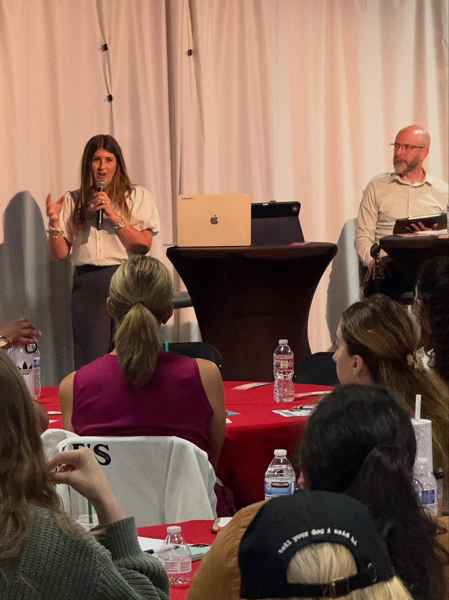 Village Christian School tweet media