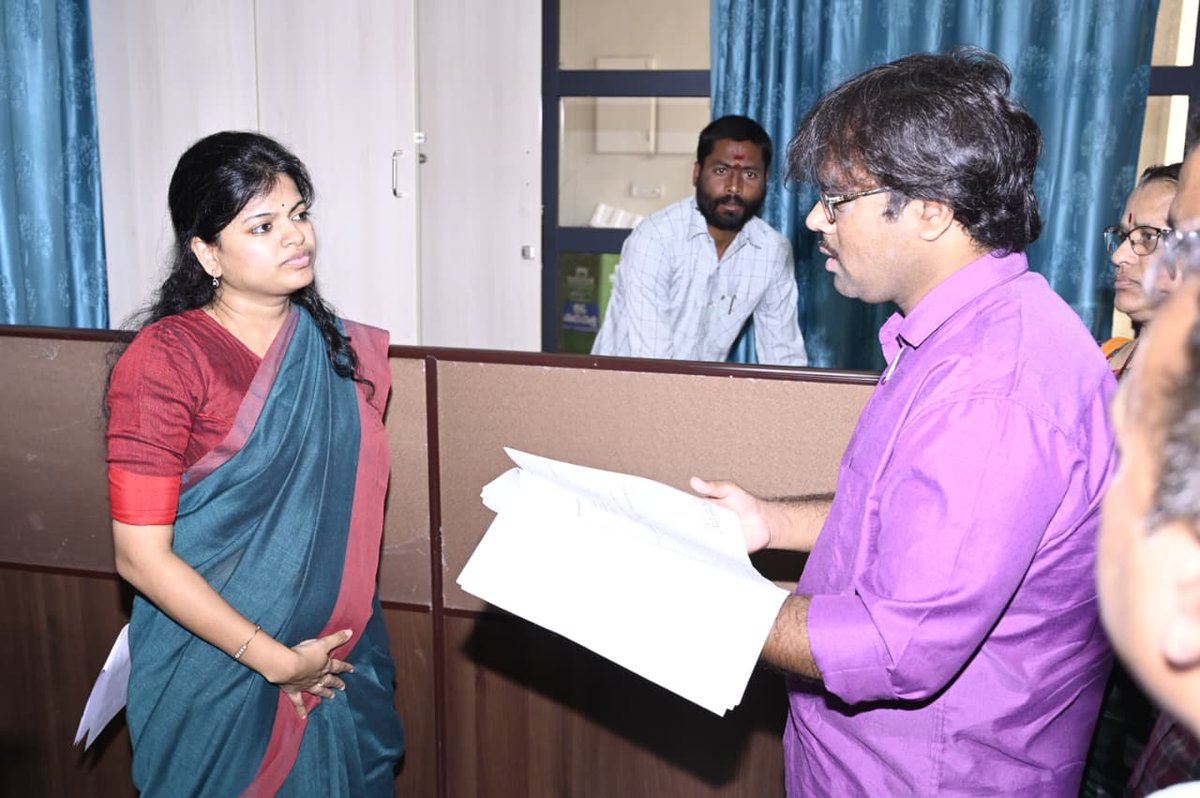 Collector Mahabubabad tweet media