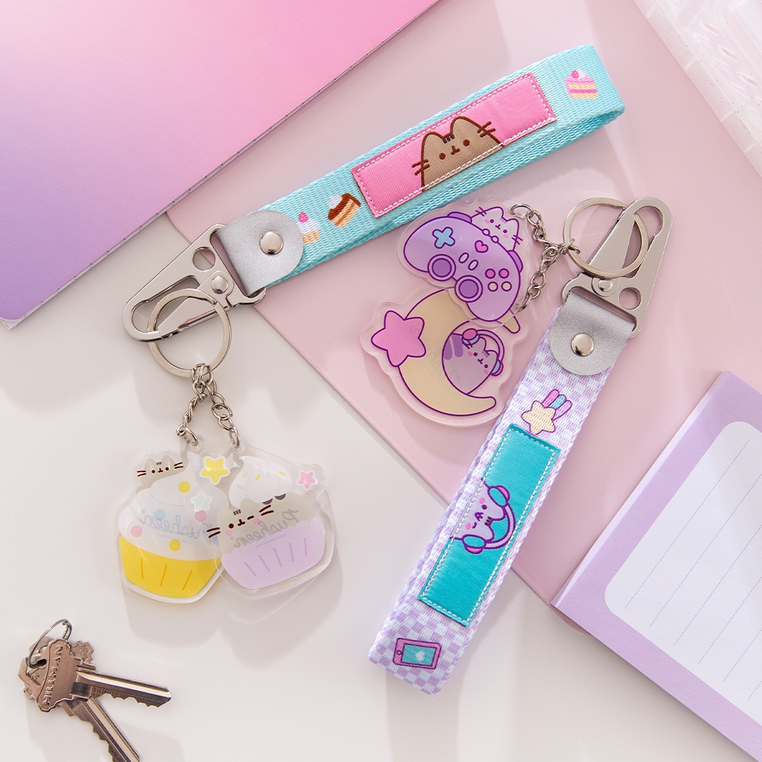 ThePusheenShop's tweet photo. Keep track of your keys with the help of Pusheen! 💖 🌟 https://t.co/73Flh0tNZa https://t.co/gishph4BKJ