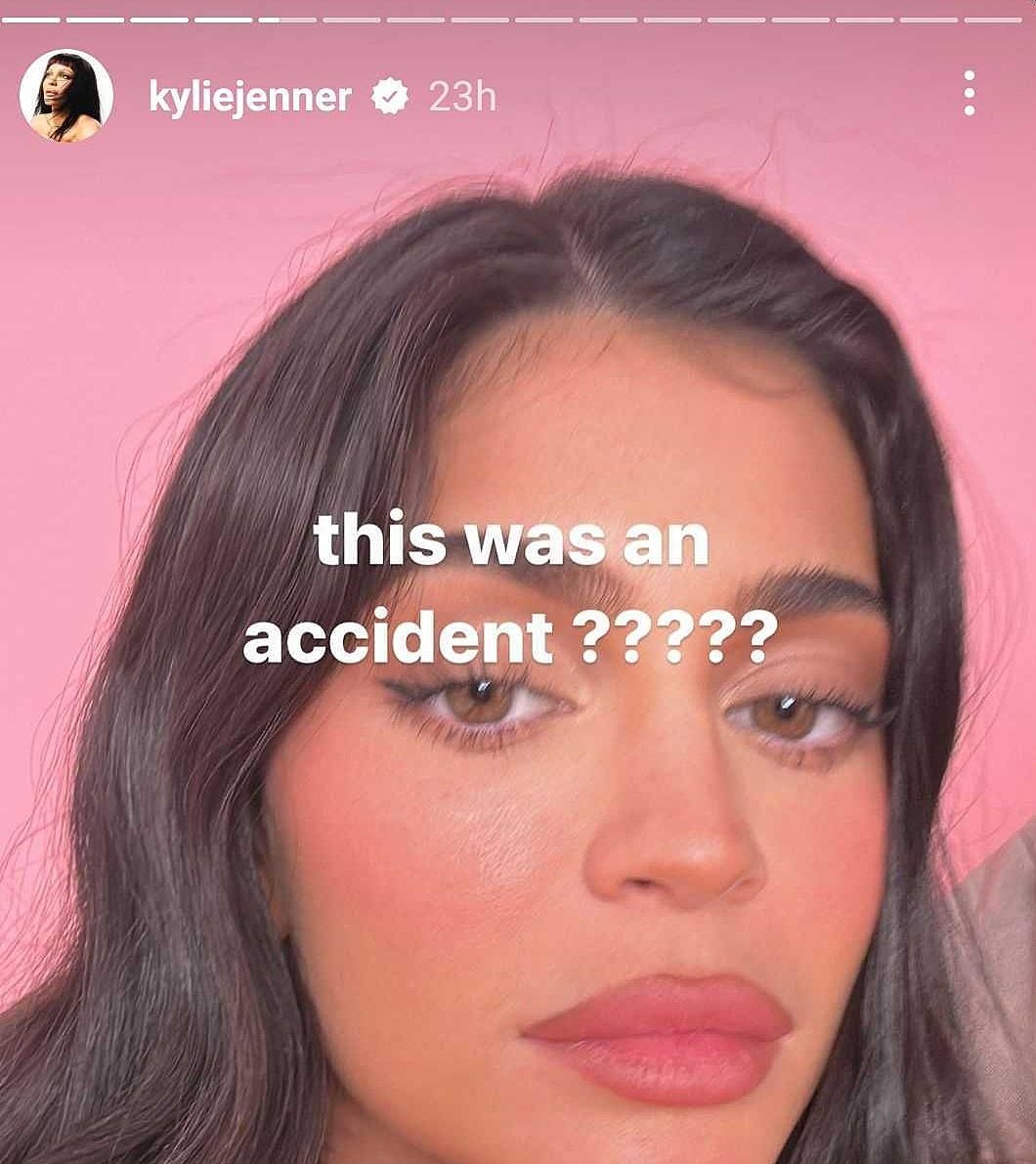 selovelenaa's tweet photo. when kylie jenner and hailey bieber bullied selena gomez on insta and when it backfired they begged selena to defend them😭😭 https://t.co/zoVWPJCgPB