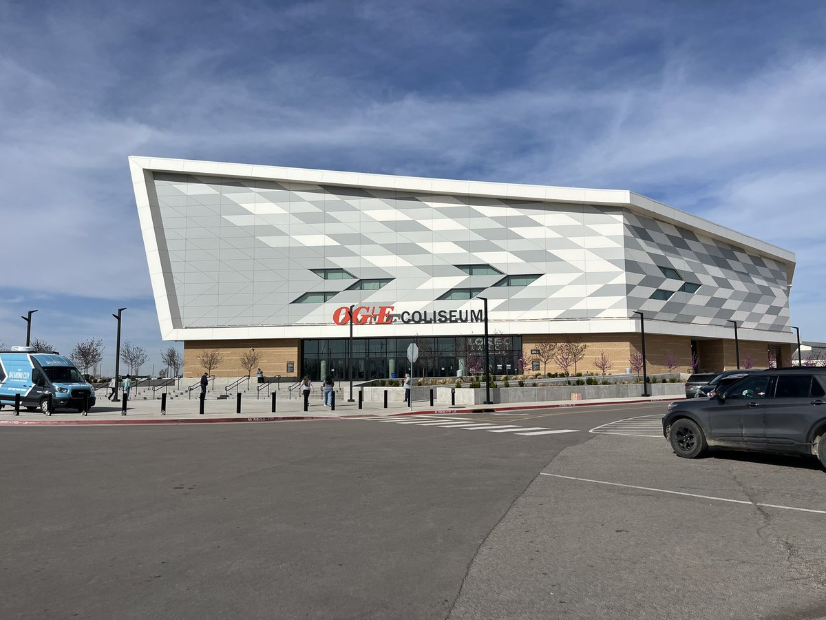 JakeSermersheim's tweet photo. Here for day two of the Oklahoma 3A State Championship. @SeqIndians looks to punch their ticket to their second straight State Title game vs. Adair. 

Tip-off set for 11:30. Live updates in this thread. https://t.co/Slp8EbuhLw
