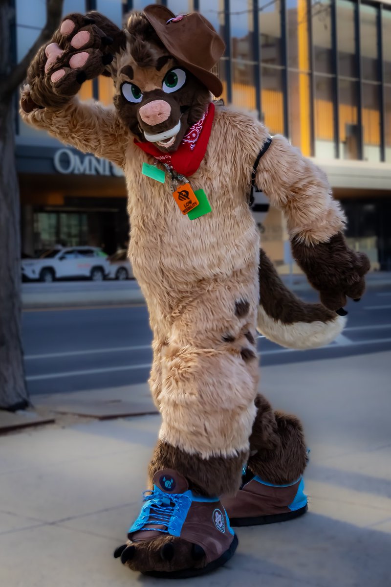 CobyWagon's tweet photo. Happy #FursuitFriday! Today we are featuring some more pictures I took @Anthro_NE.

Fursuiters: @/Quinbrys(BSKY), @ItsTheLavendeer, @zohfur, and @/wotokay (BSKY)

Picture: Me

#Furry #FurryFandom #Fursuitphotography #ANE2026 https://t.co/GjqxPsQ5fk