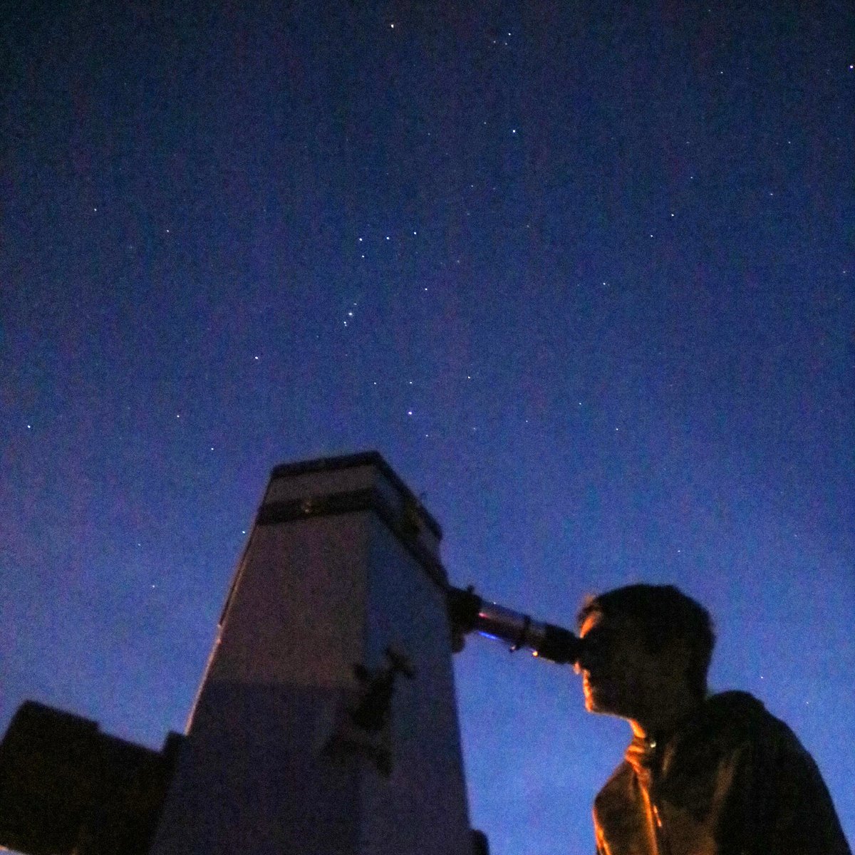 Another great telescope observing session with Augusta Middle School last night! In addition to the Orion Nebula, the Pleaides Star Cluster, and the ISS, we saw half of the planets in our solar system: Venus, Jupiter, Uranus, and Earth (by looking down). #astronomy #planetarium