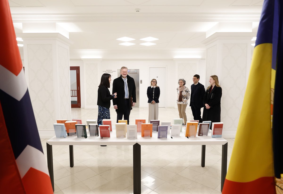 BiblioPúblicaGovern tweet media