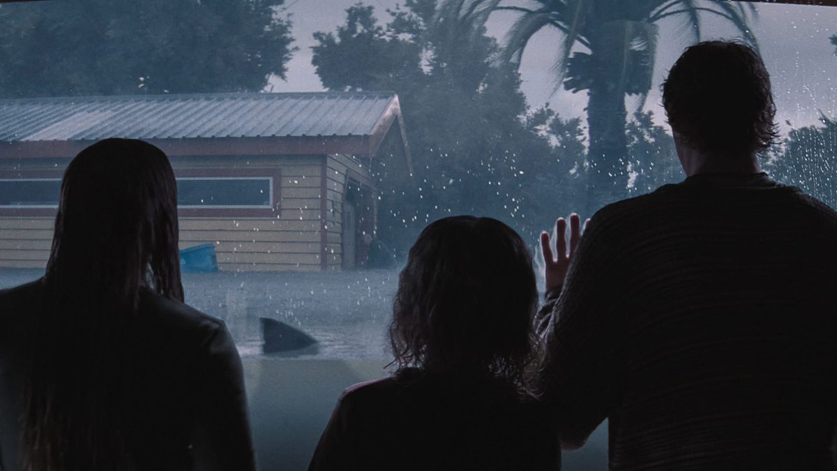 moviefilmsmx's tweet image. Es como si las películas de #Sharknado y #Crawl hubieran tenido s3x0 para ver nacer #Trash (Embestida) de Netflix. 🎬🦈🌊

La cinta es producida Adam McKay y dirigida por Tommy Wirkola, estreno el 10 de abril.