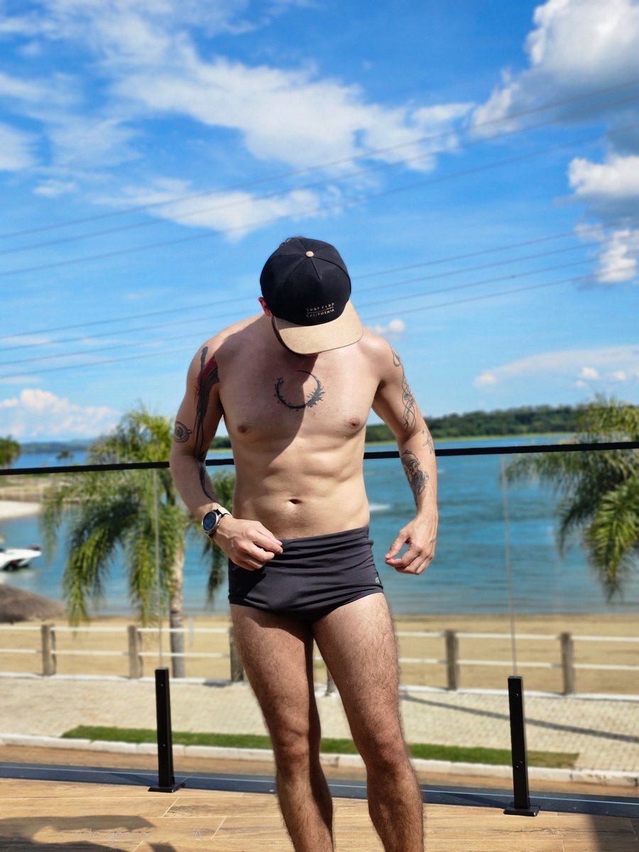 bar1stadot's tweet photo. Com sunga ou sem?

#gay #sunga #muscle https://t.co/lQvOST0v57