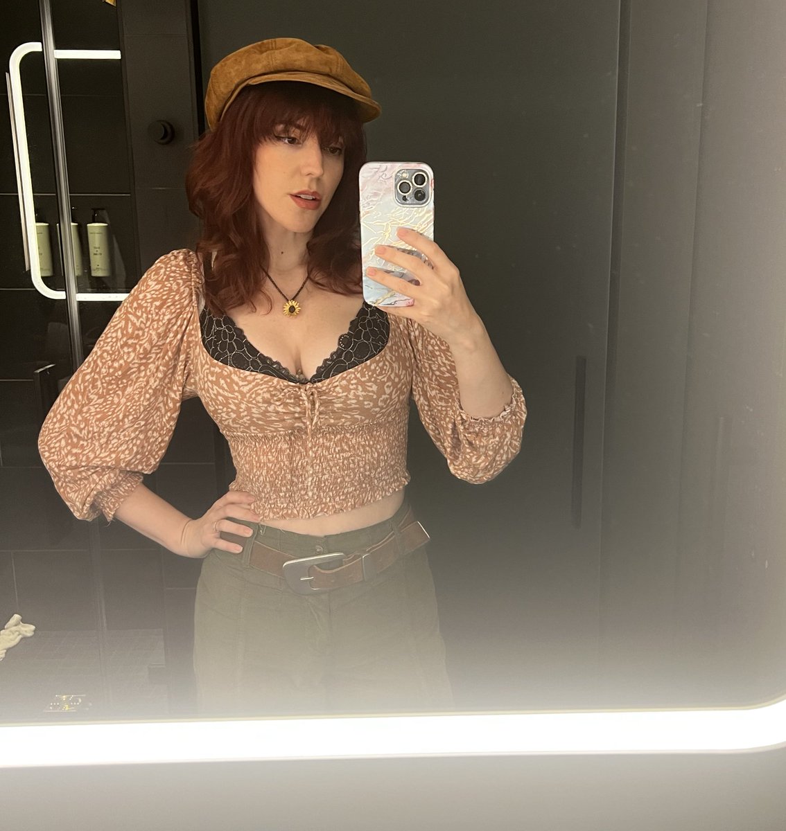 Amber Lee Connors tweet media