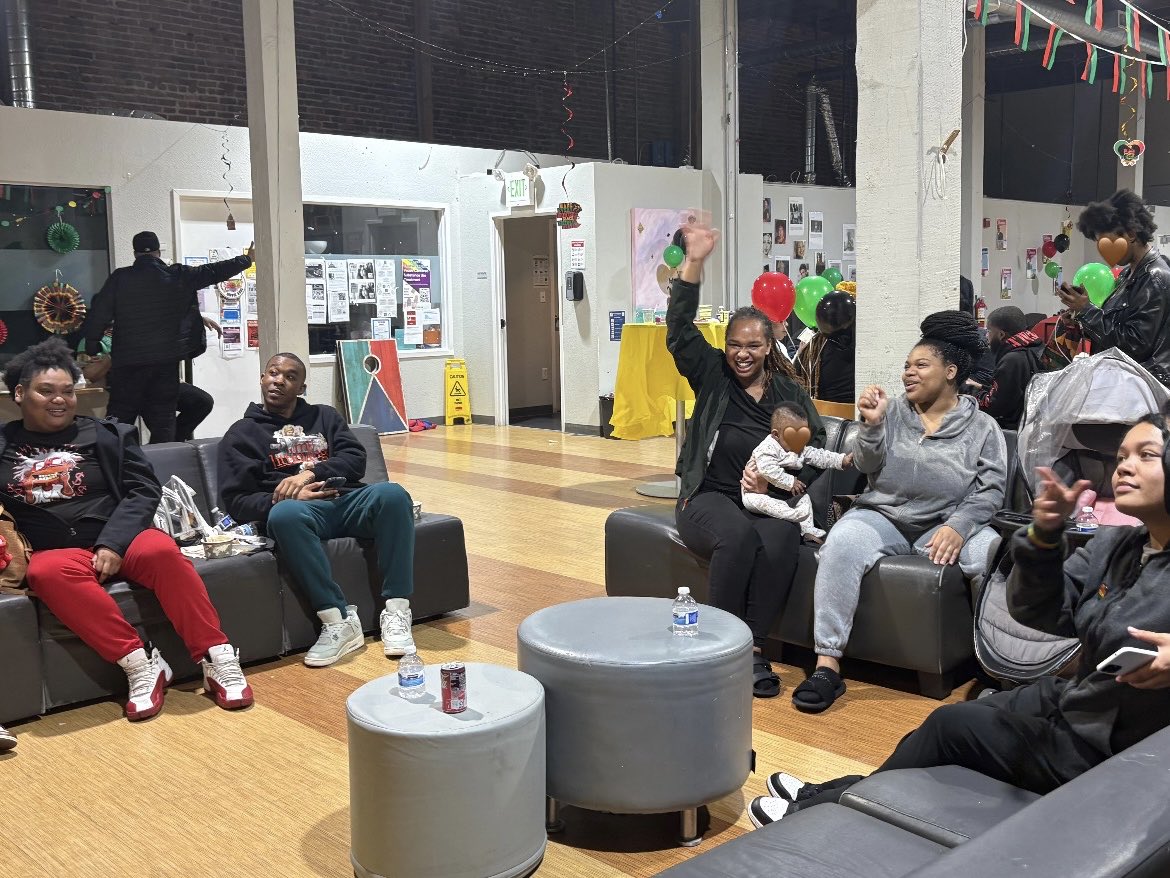 Larkin Street Youth Services tweet media