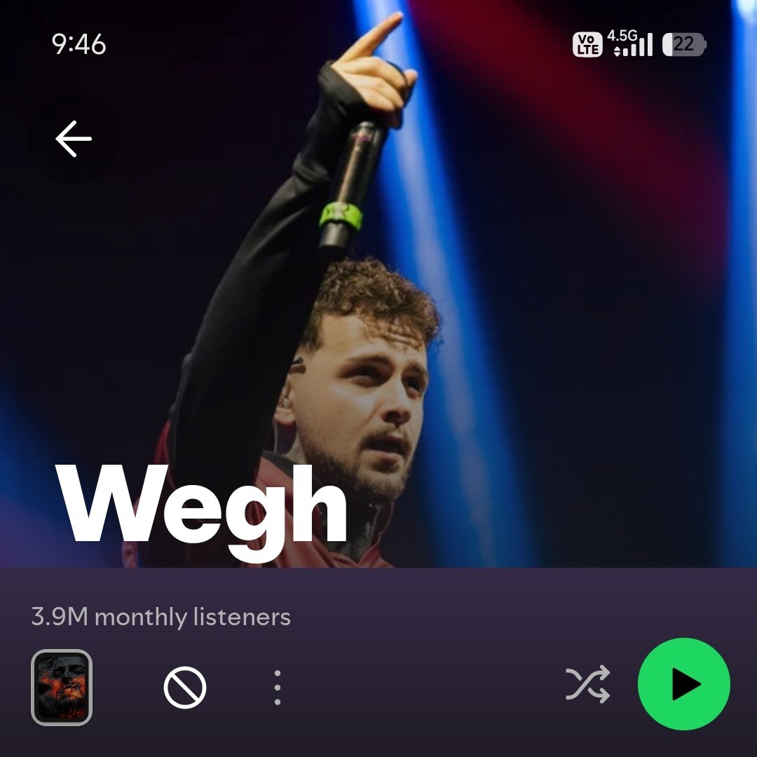 -lavuktur
-tw faresidir
-kasinti olmamaya calisirken kasar
-tek marifeti bagirmaktir
-dinlenebilecek albumu yoktur
-produktorleri coptur
-rizelidir
-saygisiz ve kufurbazdir
-iki uc sarki haric kariyeri coptur

bu lavugu neden seviyorsunuz evlat olsa sevilmez amk