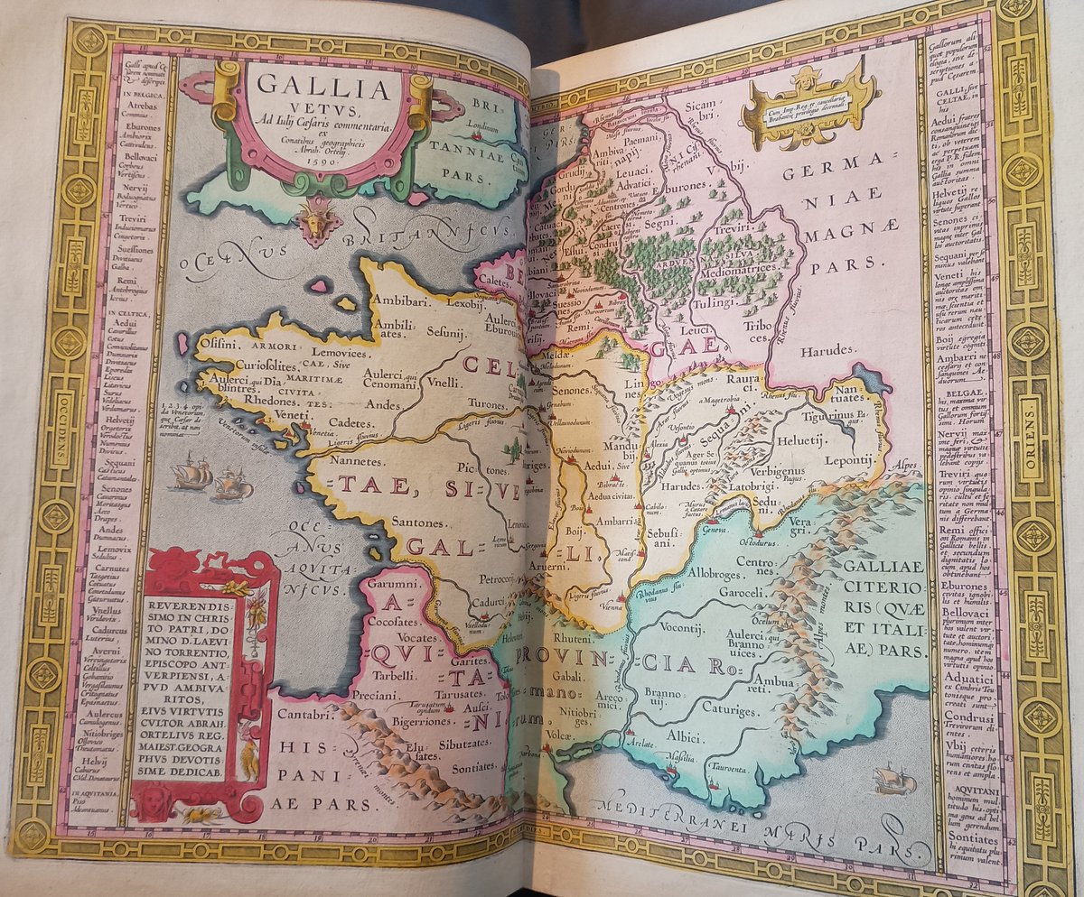 Marsh's Library tweet media