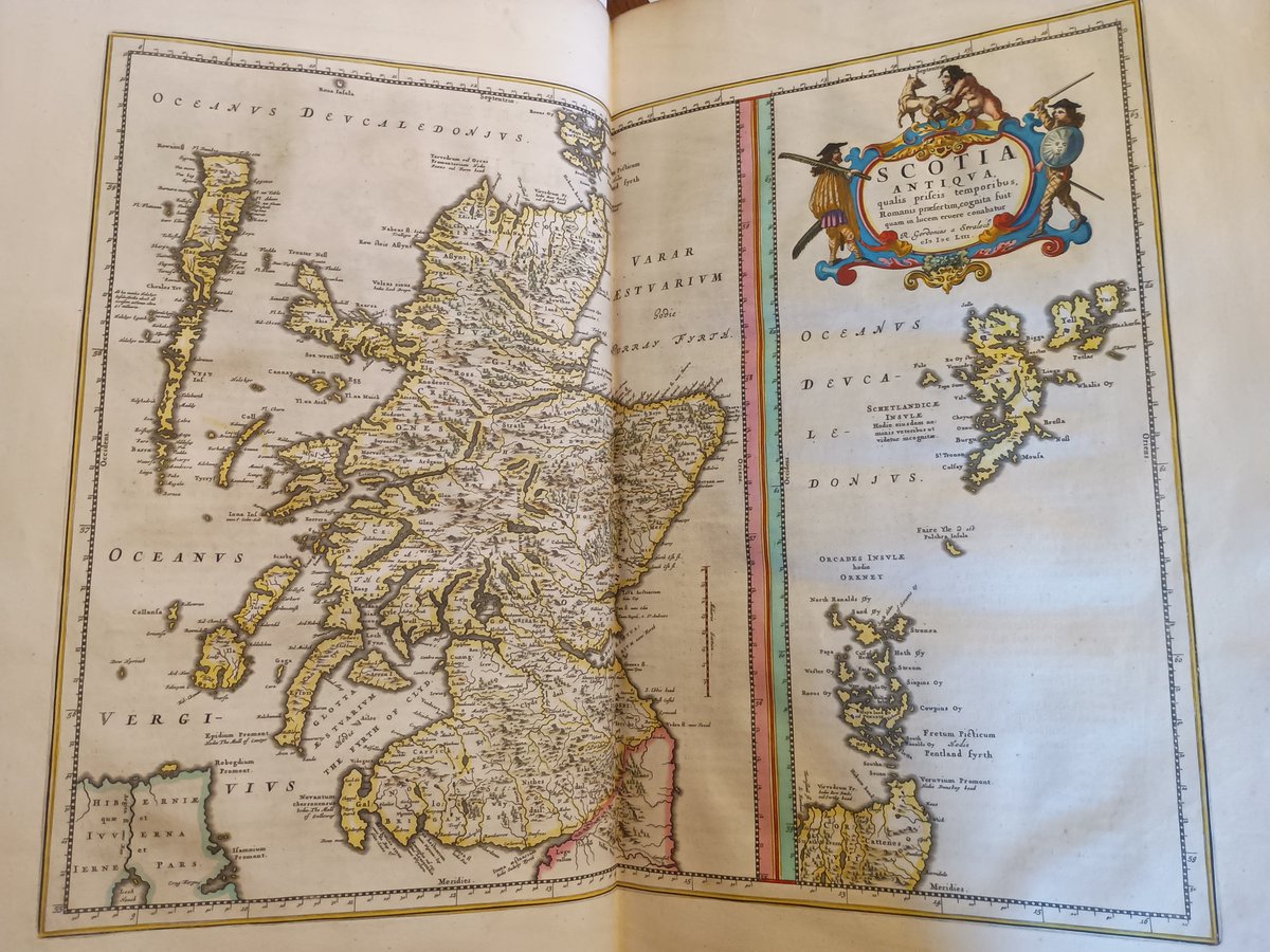 Marsh's Library tweet media