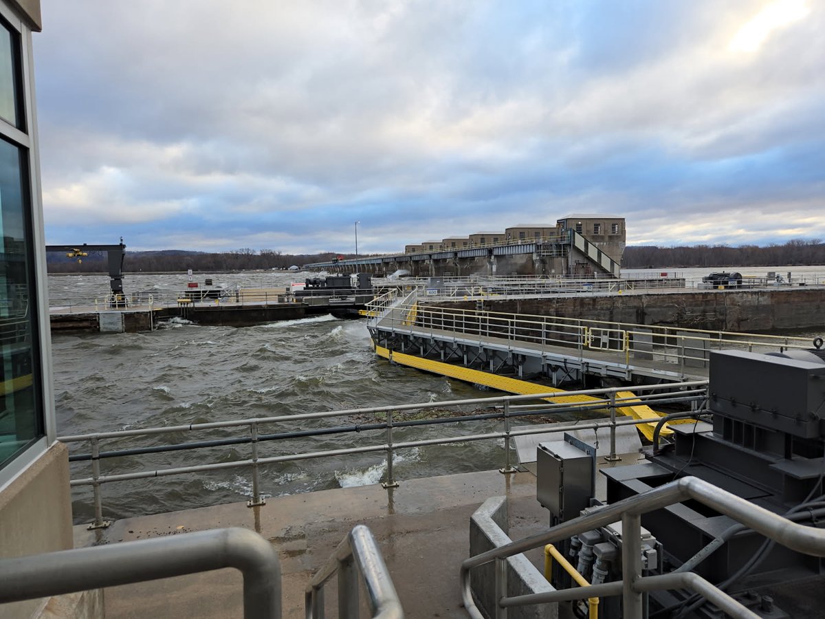 St Paul USACE tweet media