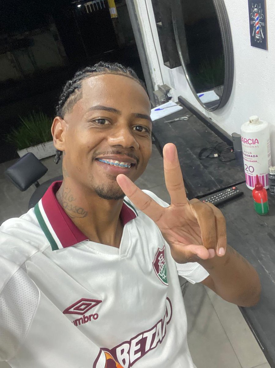 MRL 👨🏿‍🦳⚡ tweet media