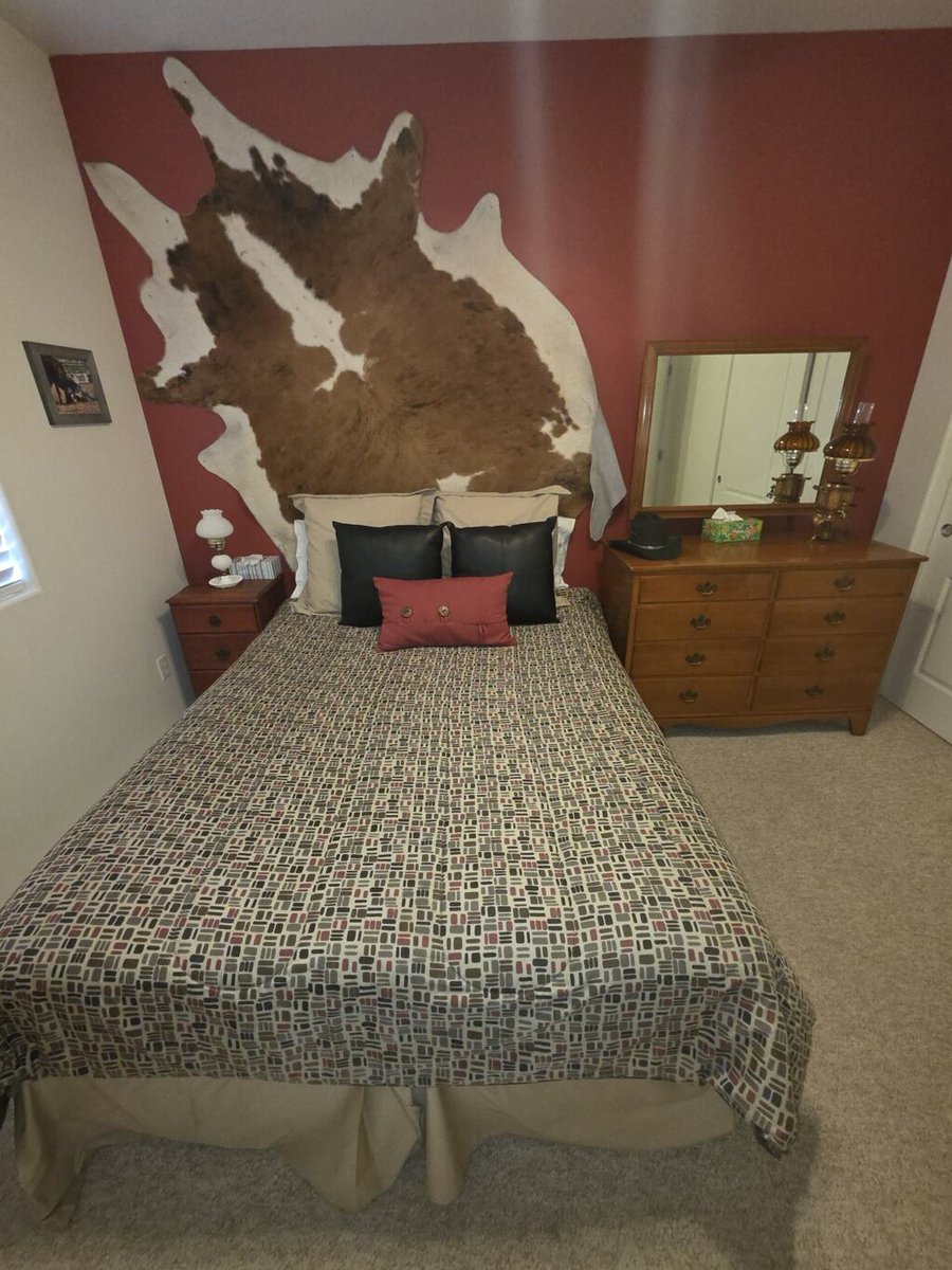 DesertH57535's tweet photo. Escape to a peaceful desert retreat with stunning views and relaxing surroundings. It is perfect for travelers looking for quiet nature escapes in Wickenburg, Arizona.
Visit website
https://t.co/Y6xWSzoqJb

#desertcanyonhideout #DesertEscape #Arizona #vacation #rental #wickenburg https://t.co/PVy6AWnxMa
