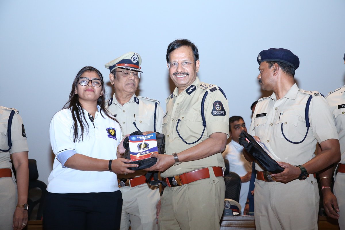 NewsMeter_In's tweet photo. #Hyderabad:
@hydcitypolice Commissioner V.C. @SajjanarVC_IPS, IPS, urged #citizens to actively spread #cybercrime awareness at the #CyberSimba Volunteer Orientation held at #TGiCCC, #BanjaraHills.
Launched under ‘#JagrutHyderabad – #SurakshitHyderabad’, the #CyberSimba initiative has already enrolled 1,717 #volunteers, who reached 2 lakh people through 5,118 awareness drives.
He warned about rising scams like #digitalarrest, #faketrading and #investmentfrauds, advising people, especially #women and #youth,to be cautious #online.
#Citizens were urged to report cybercrime immediately to 1930 during the ‘#GoldenHour’ to improve chances of recovering lost money.
#Victims can also file #FIRs online through ‘C-Mitra’ without visiting a police station.