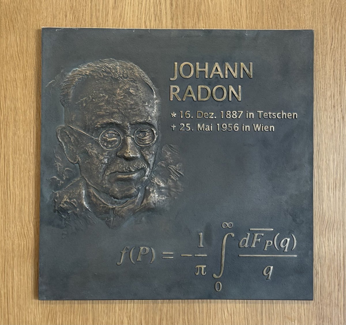 Kosta Derpanis (sabbatical in Munich 🇩🇪) tweet media