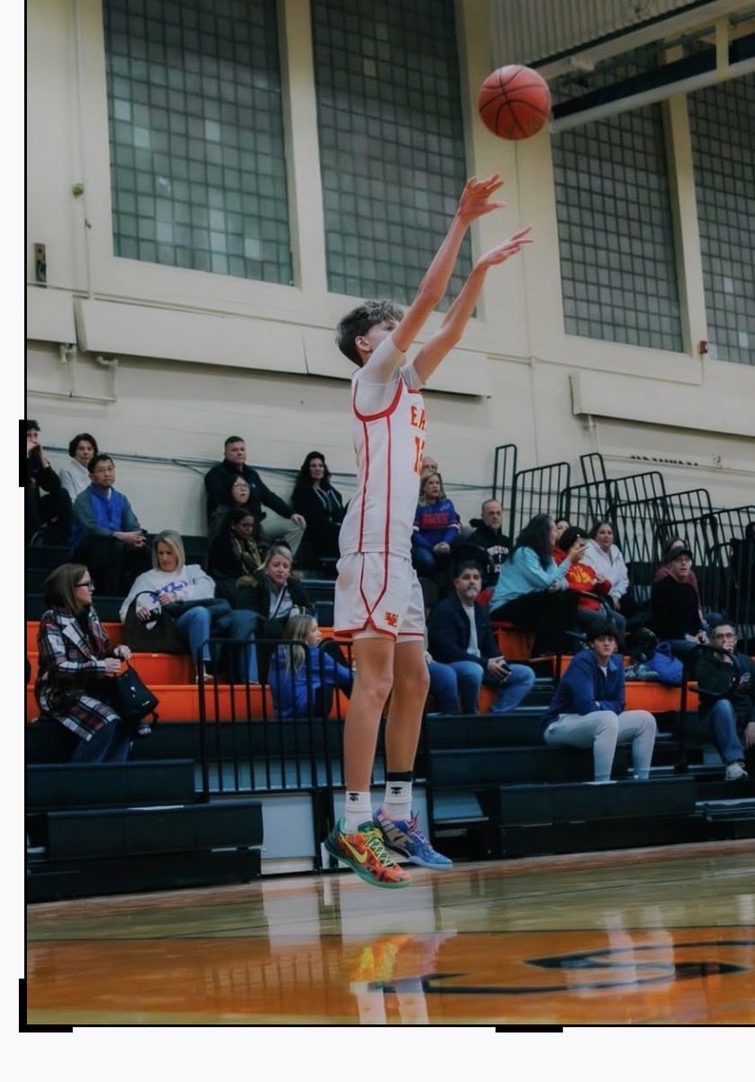 Williamsville East Basketball tweet media